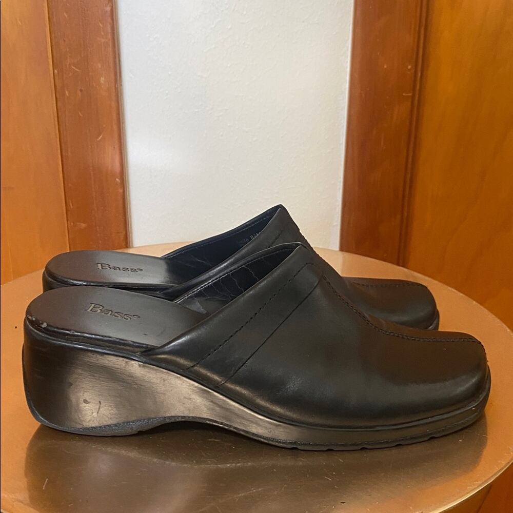 Bass Black Slip-On Leather Clogs Mules Minimalist Lagenlook Classic Boho Comfort